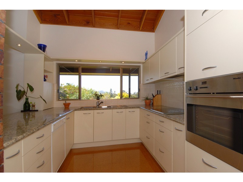 18 Ballybritt Street, The Gap QLD 4061