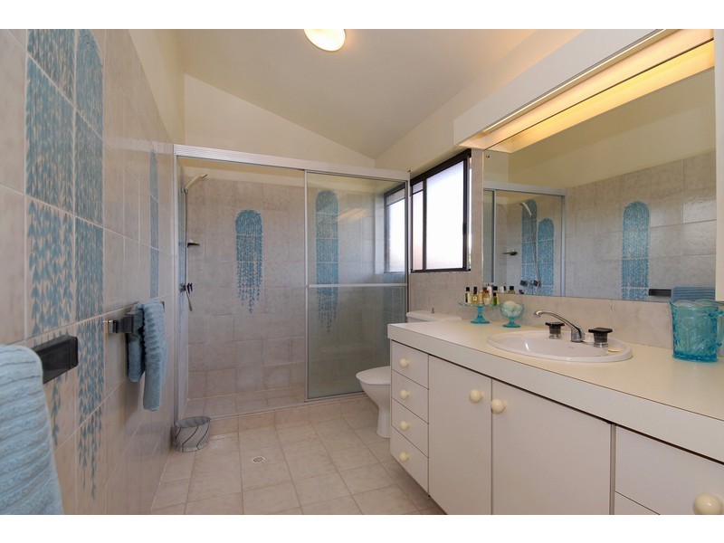 18 Ballybritt Street, The Gap QLD 4061