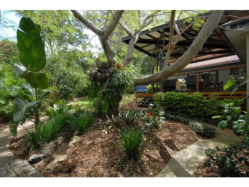 15 Venus Street, Ashgrove QLD 4060