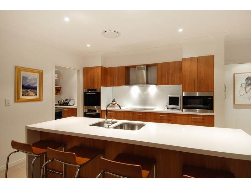 41 Stonehawke Place, The Gap QLD 4061