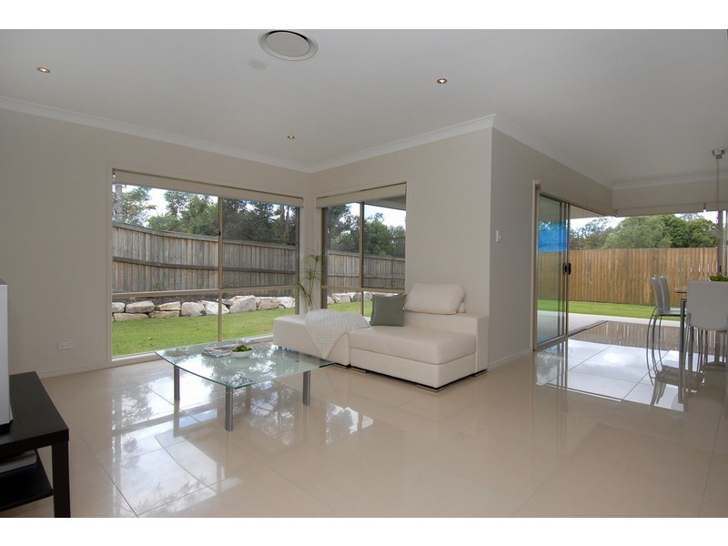 12 Patricia Drive, The Gap QLD 4061