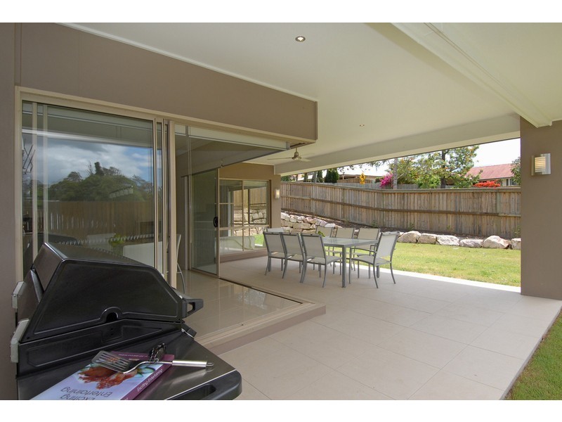 12 Patricia Drive, The Gap QLD 4061