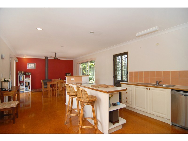 9 Naroo Street, The Gap QLD 4061