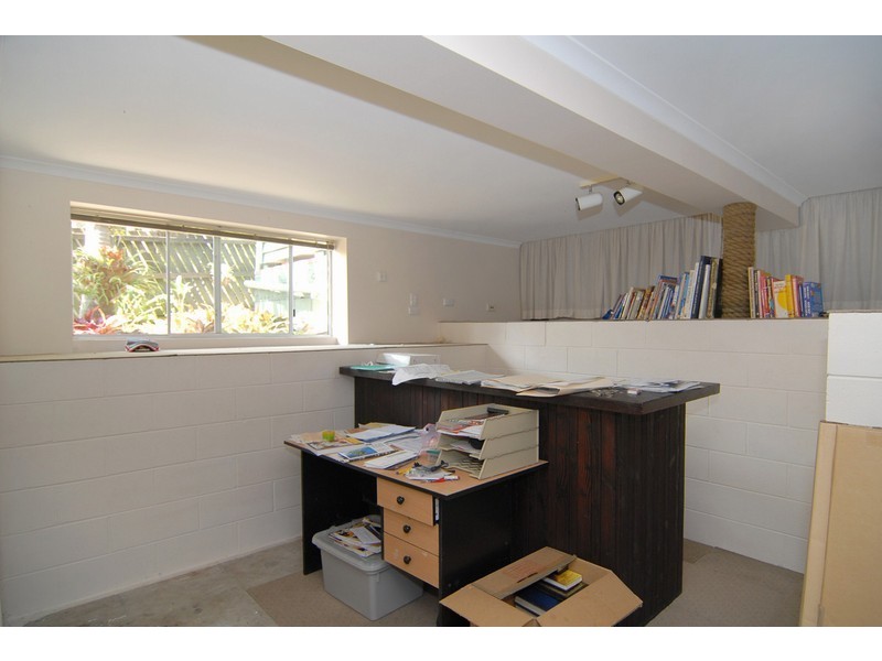 9 Naroo Street, The Gap QLD 4061