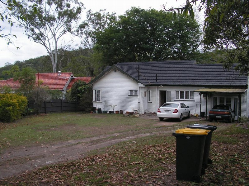33 Nargong Street, The Gap QLD 4061