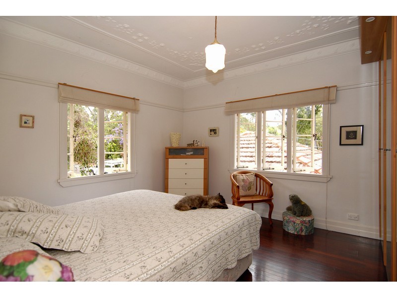 17 Jaloon Street, Ashgrove QLD 4060