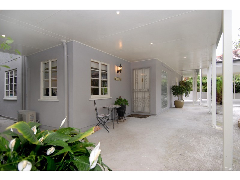 17 Jaloon Street, Ashgrove QLD 4060