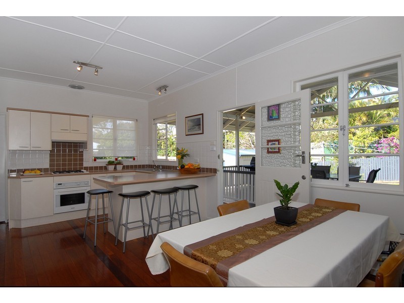19 Crown Street, Bardon QLD 4065