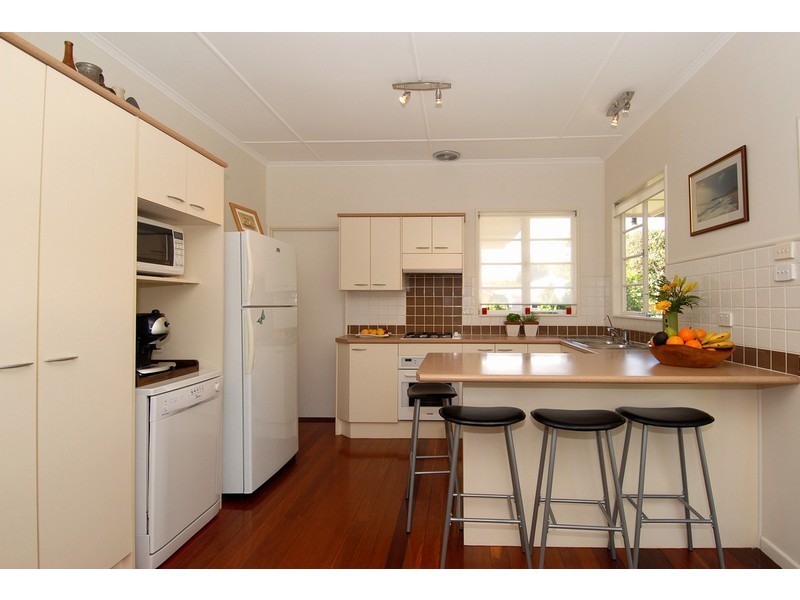 19 Crown Street, Bardon QLD 4065