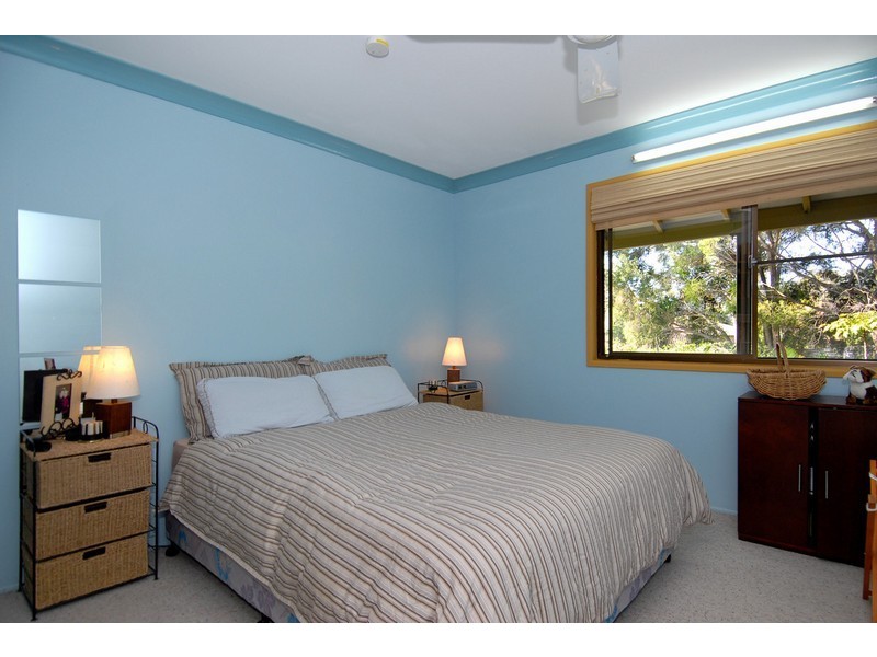 16 Woodmere Street, The Gap QLD 4061