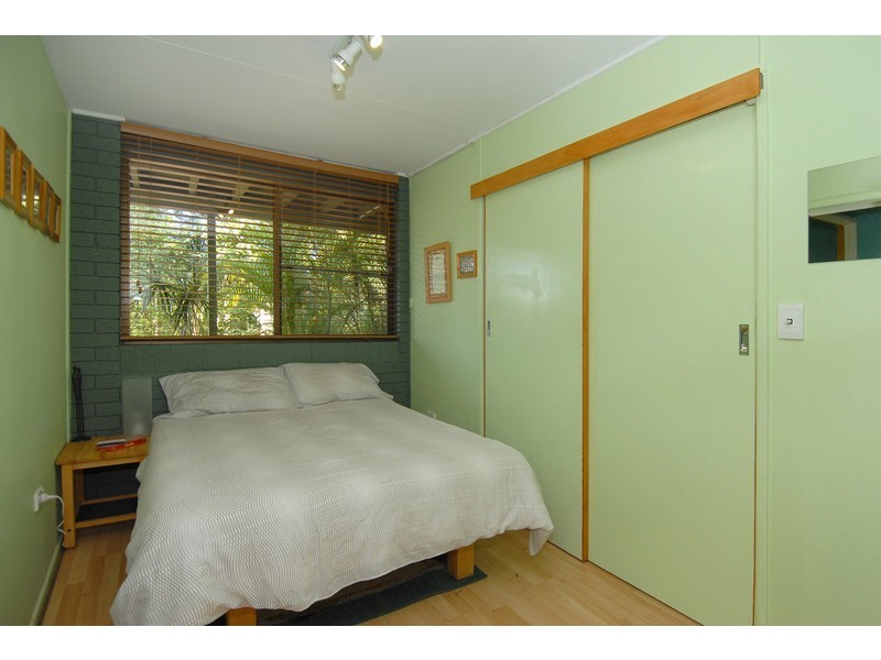 16 Woodmere Street, The Gap QLD 4061