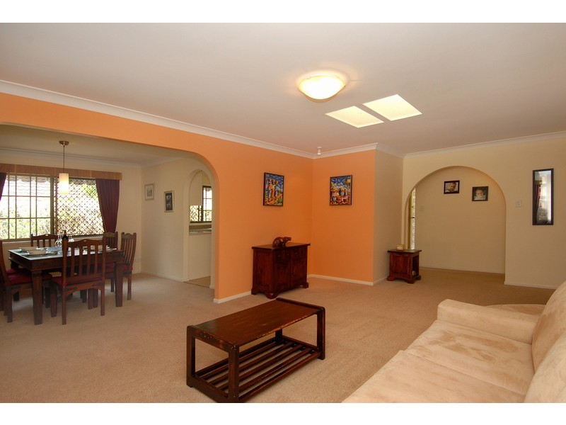 1 Sonda Place, Kenmore QLD 4069