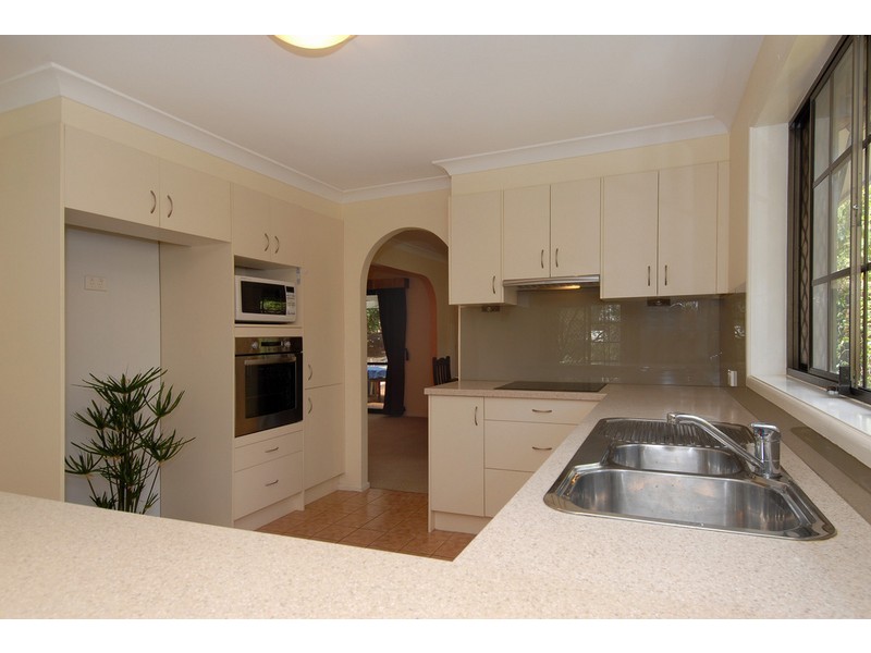 1 Sonda Place, Kenmore QLD 4069