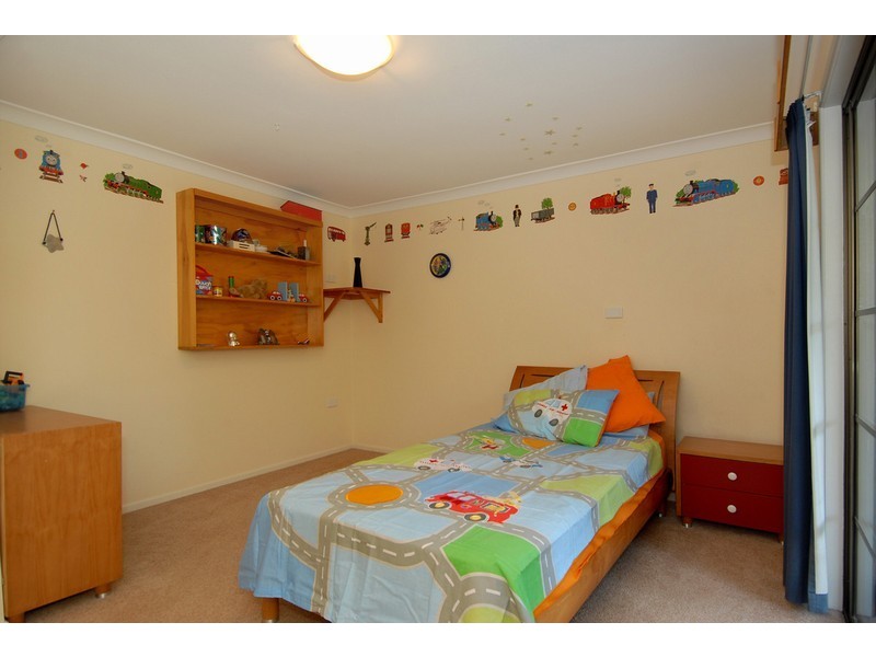 1 Sonda Place, Kenmore QLD 4069