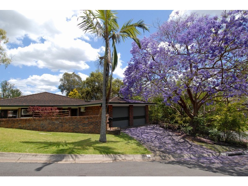 1 Sonda Place, Kenmore QLD 4069