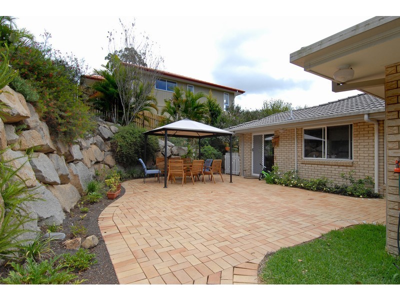 16 Canterbury Place, The Gap QLD 4061