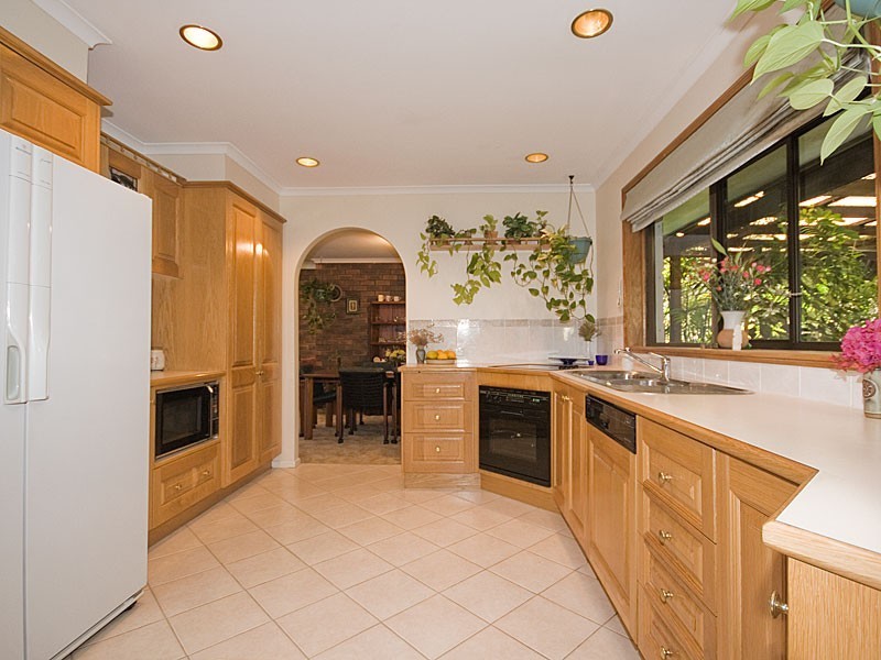 3 Jan Street, The Gap QLD 4061