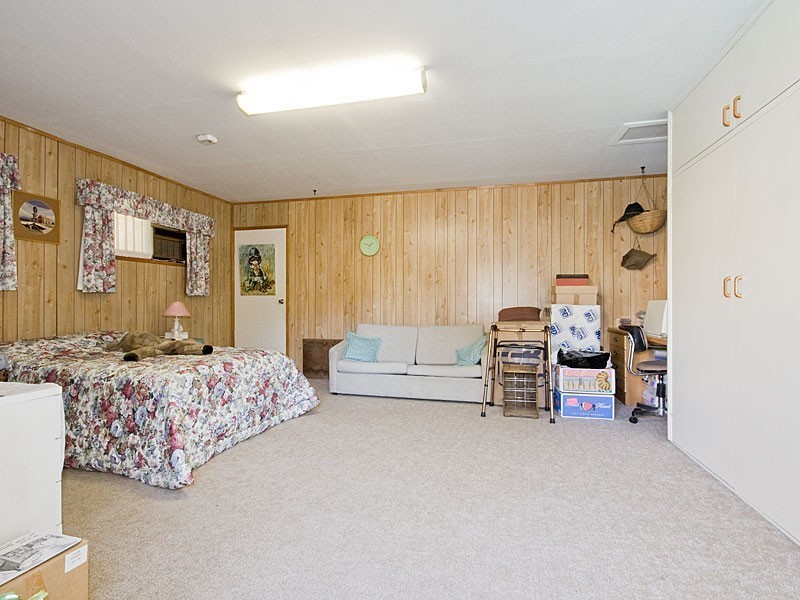 3 Jan Street, The Gap QLD 4061