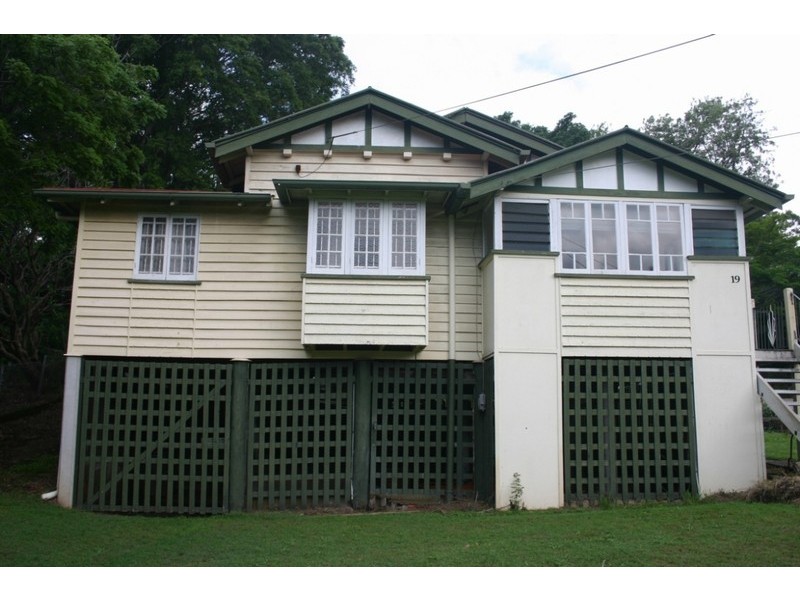 19 Lansbury Parade, Ashgrove QLD 4060