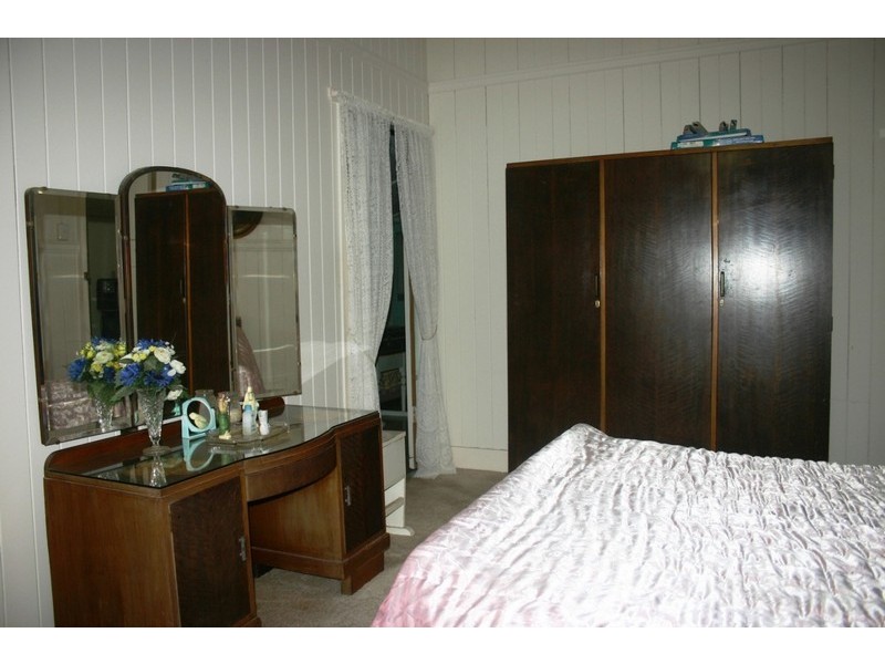 19 Lansbury Parade, Ashgrove QLD 4060