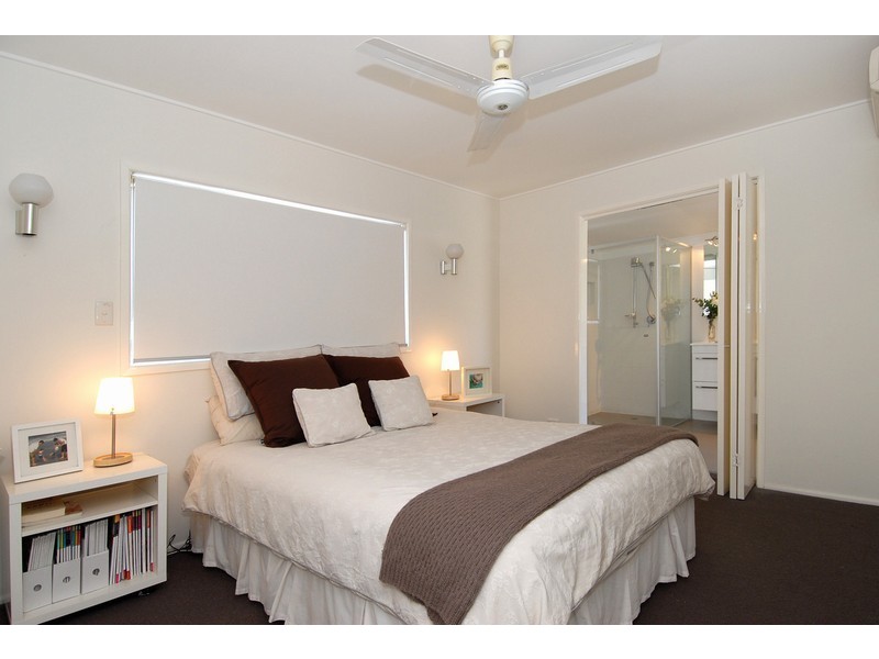 7 Warruga Street, The Gap QLD 4061