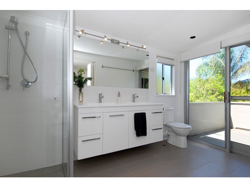 7 Warruga Street, The Gap QLD 4061