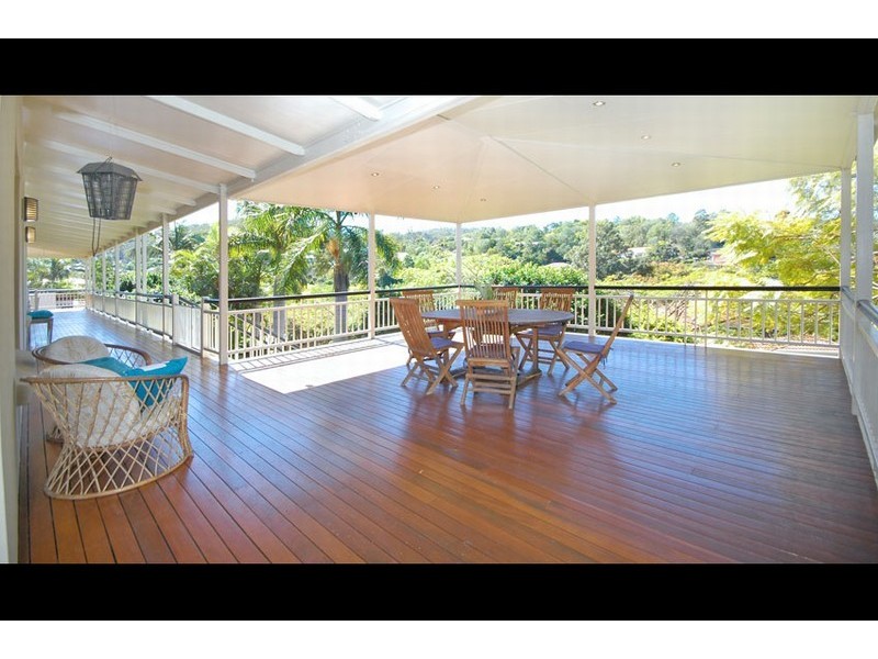 26 Birkridge Place, The Gap QLD 4061