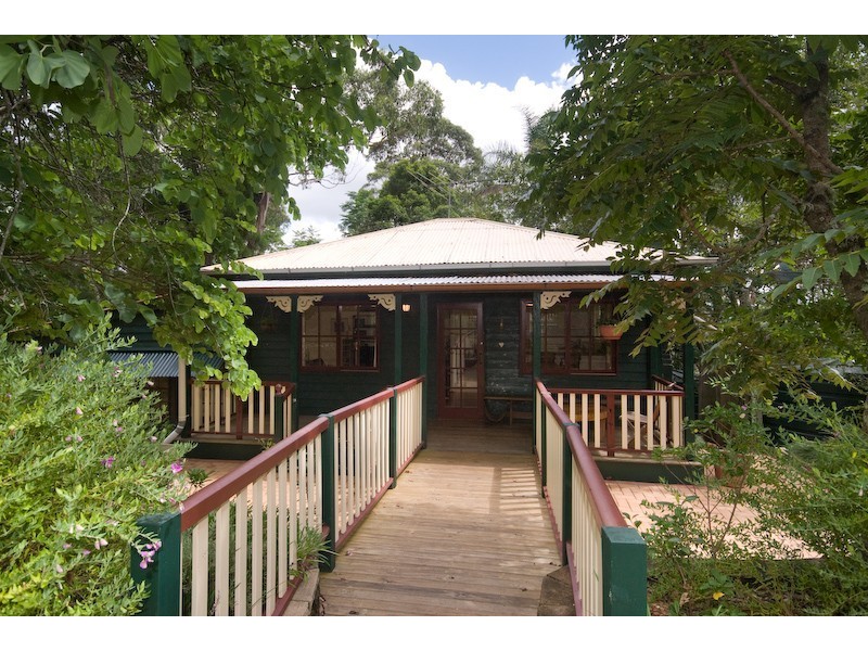 1882 Mount Nebo Road, Mount Nebo QLD 4520
