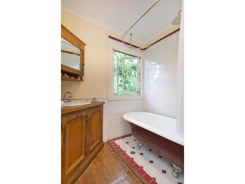 1882 Mount Nebo Road, Mount Nebo QLD 4520