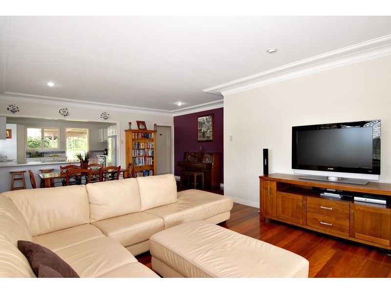 6 Madlo Street, The Gap QLD 4061