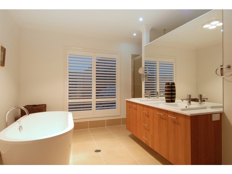 41 Stonehawke Place, The Gap QLD 4061