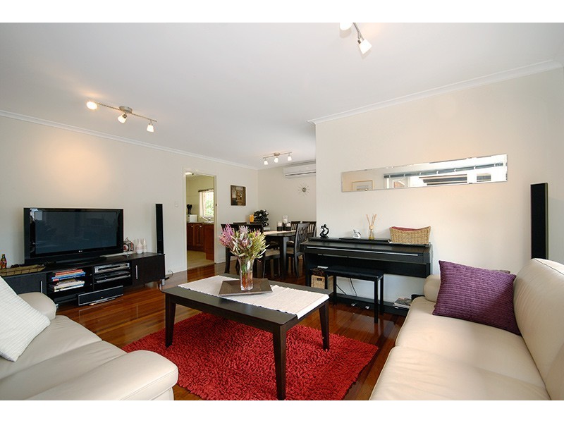 12 Quirk Street, The Gap QLD 4061
