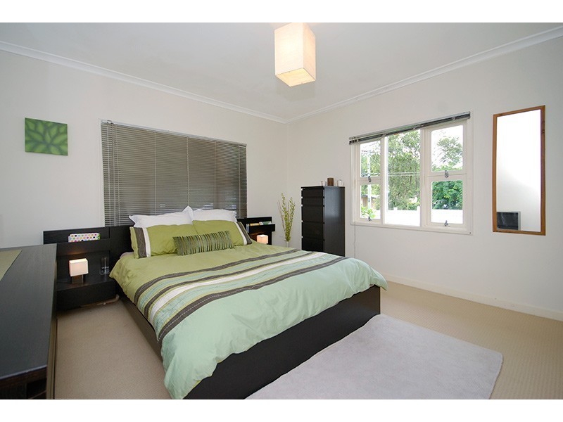 12 Quirk Street, The Gap QLD 4061