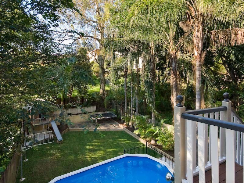 11 Shaw Street, Bardon QLD 4065