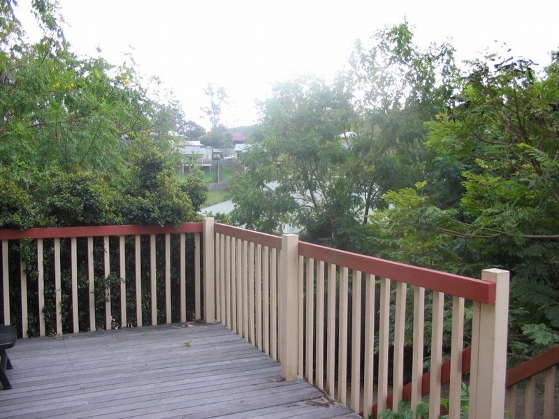 7 Donegal Place, The Gap QLD 4061