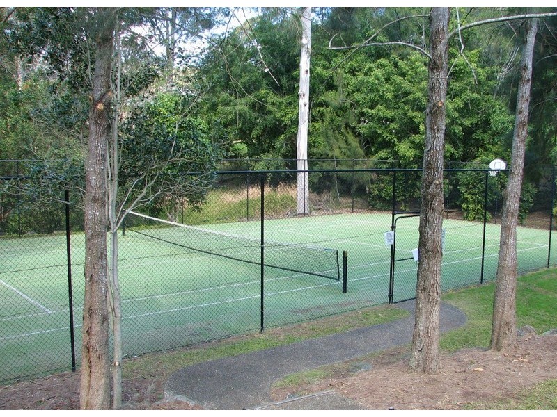 8/360 Simpsons Road, Bardon QLD 4065