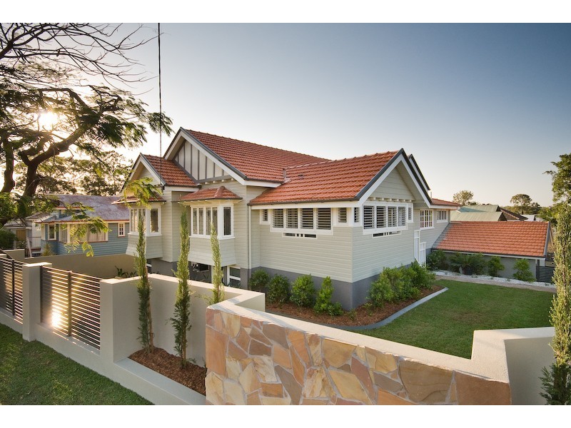 2 Glenlyon Drive, Ashgrove QLD 4060