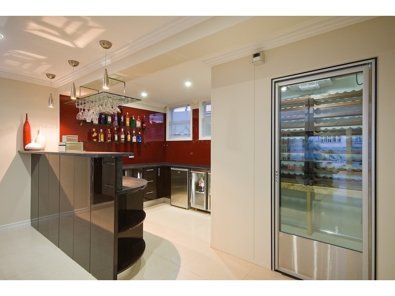 2 Glenlyon Drive, Ashgrove QLD 4060