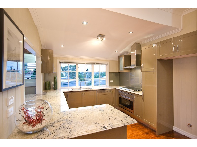 2 Glenlyon Drive, Ashgrove QLD 4060