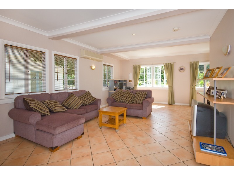 3 Empress Terrace, Bardon QLD 4065