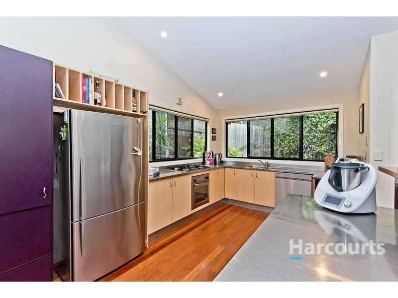 17 Davander Close, The Gap QLD 4061
