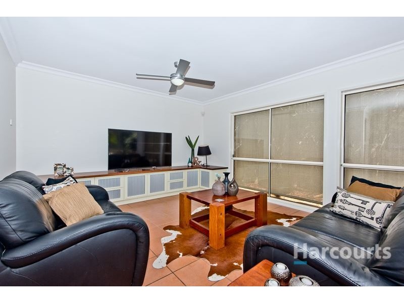 10 Pender Street, The Gap QLD 4061