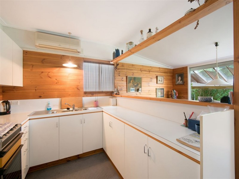 65 Coronation Street, Bardon QLD 4065