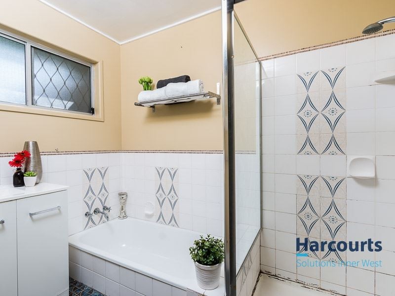 11 Locust Street, The Gap QLD 4061
