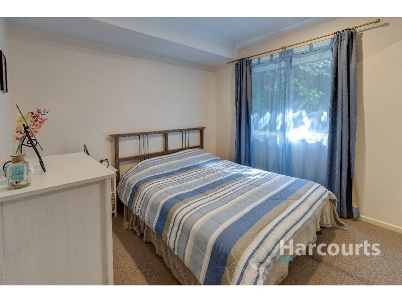 3 Glenwood Place, The Gap QLD 4061
