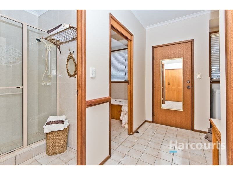 10 Bottletree Place, The Gap QLD 4061