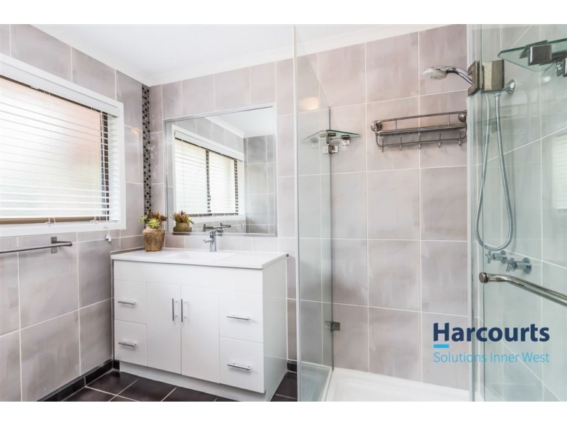 62 Paten Road, The Gap QLD 4061