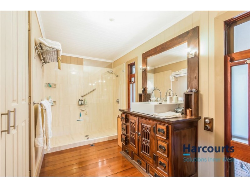 140 Ashgrove Avenue, Ashgrove QLD 4060