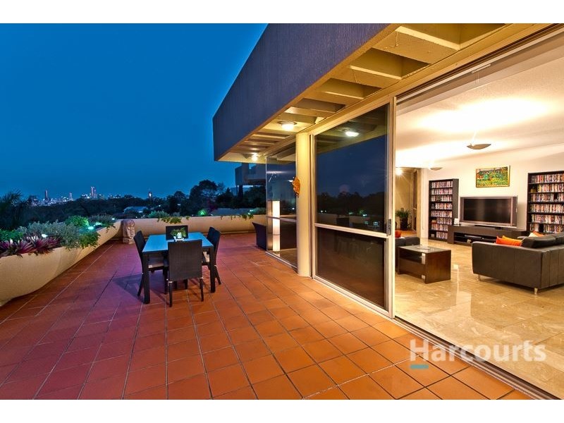 9/32 Tipuana Place, Bardon QLD 4065