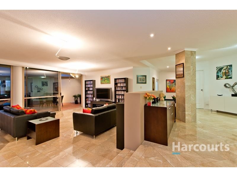 9/32 Tipuana Place, Bardon QLD 4065